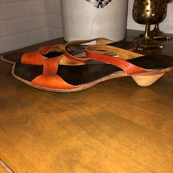 Cydwoq Shoes - Handmade Leather CYDWOQ Vintage Ionic Sandal